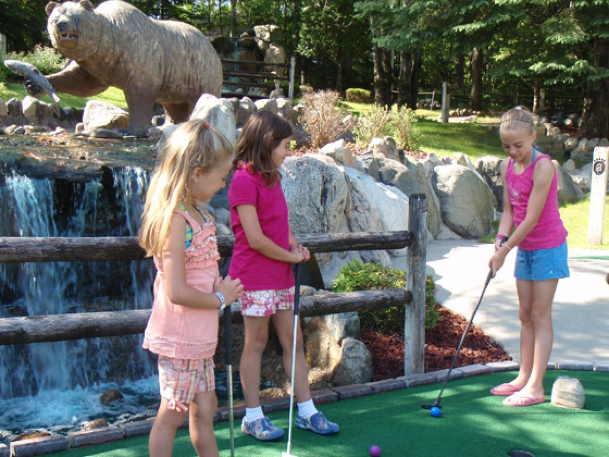 Big Bear Adventures Mini Golf Outdoor Fun Center